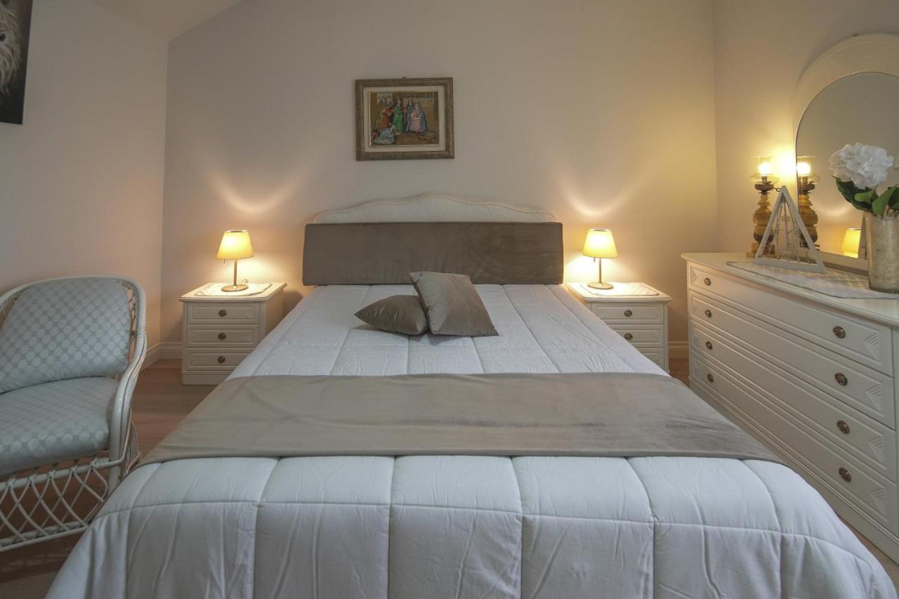 Iulia Felix B&B Pompei Bagian luar foto